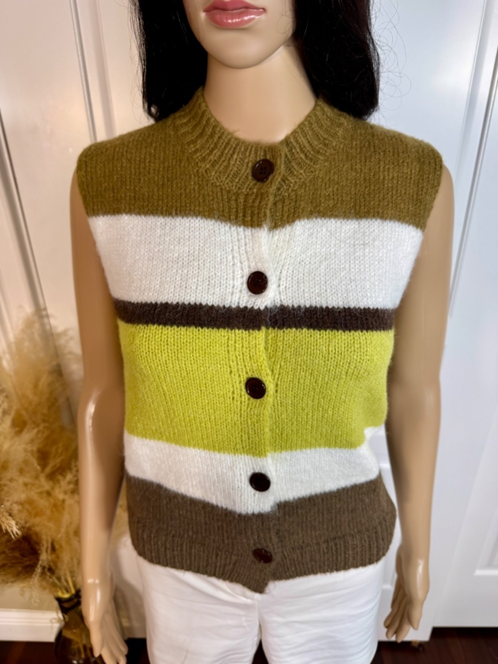 SLEEVELESS BUTTON UP COLOR BLOCK STRIPES SWEATER VEST TOP SIZE LARGE - NWT - Picture 7 of 15